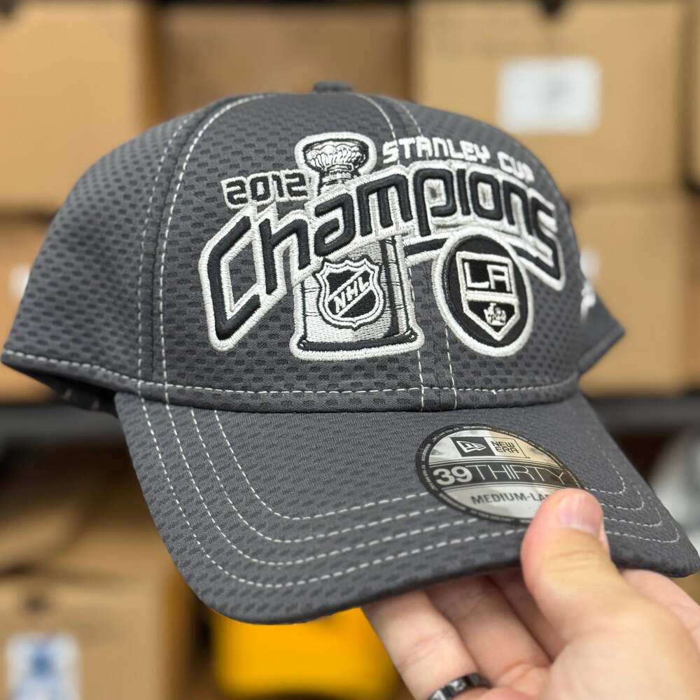 New Era 39THIRTY LA Kings 2012 Stanley Cup Champions Hat Gray Mesh M/L NWT